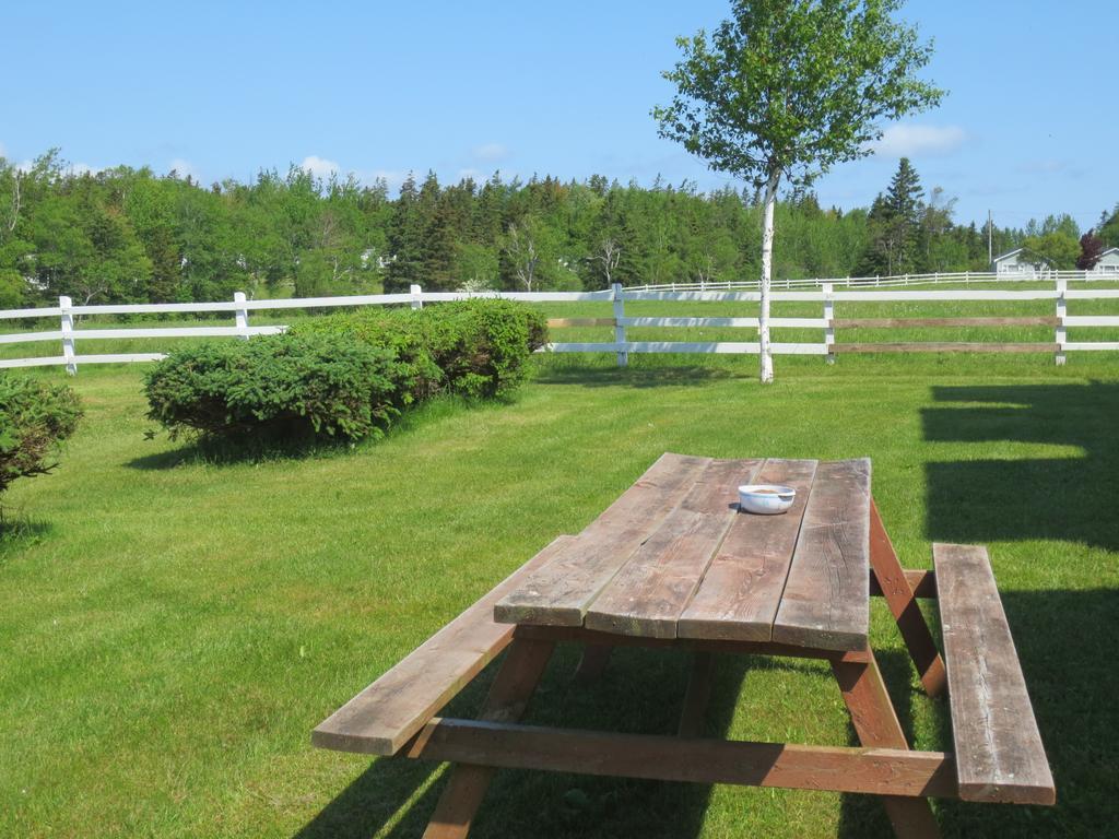 Brackley Beach Hostel Buitenkant foto