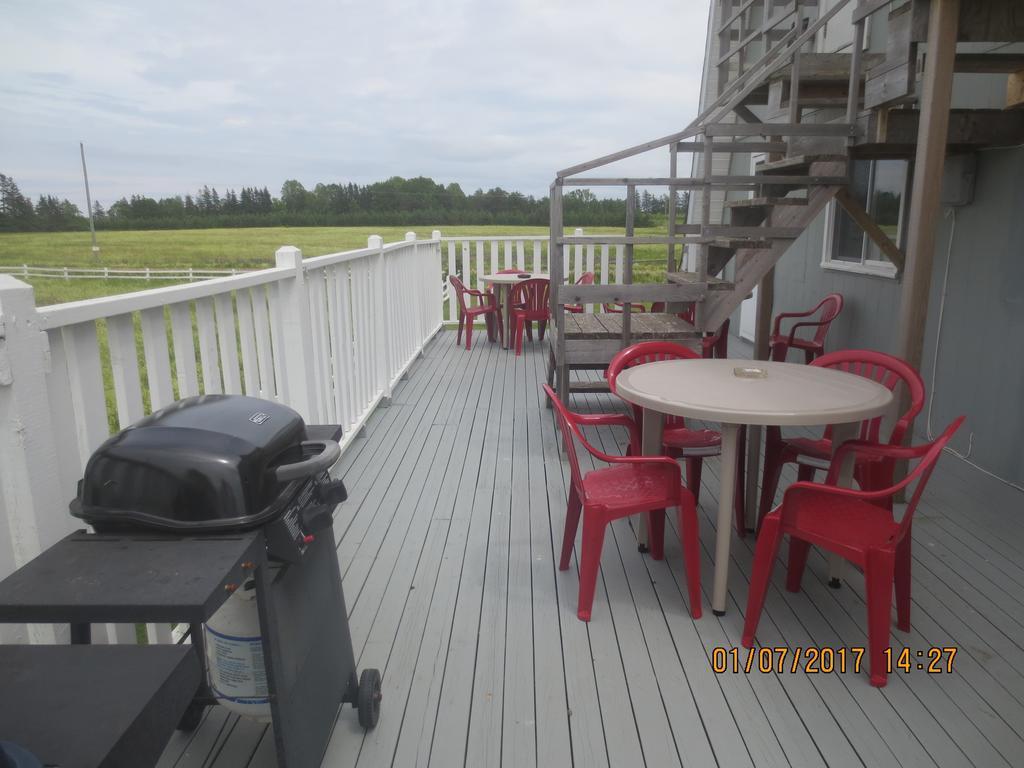 Brackley Beach Hostel Buitenkant foto
