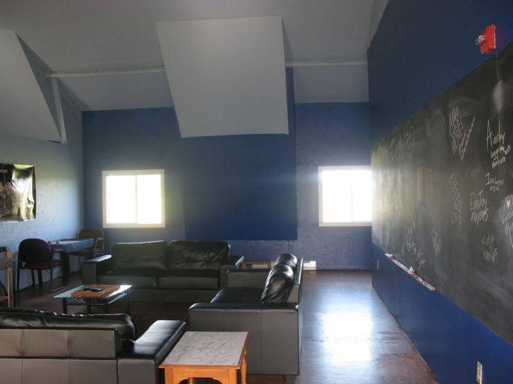 Brackley Beach Hostel Buitenkant foto